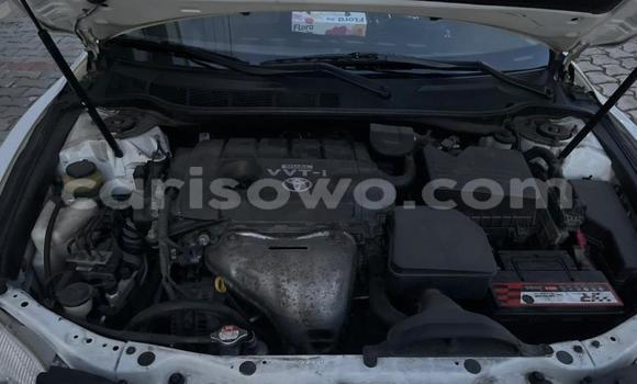 Acheter Occasion Voiture Toyota Camry Blanc à Abomey Calavi, Benin
