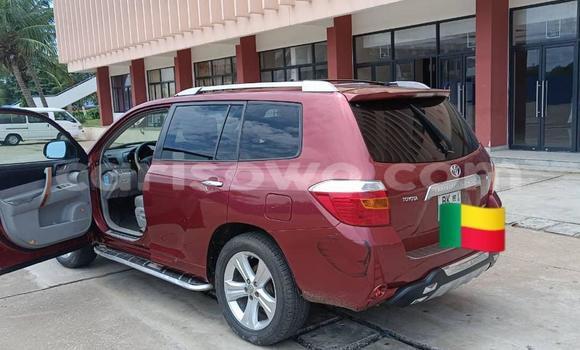 Acheter Occasion Voiture Toyota Highlander Rouge à Abomey Calavi, Benin Acheter Occasion Voiture Toyota Highlander Rouge à Abomey Calavi, Benin