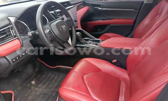 Sayi Na hannu Toyota Camry White Mota in Cotonou a Benin Sayi Na hannu Toyota Camry White Mota in Cotonou a Benin