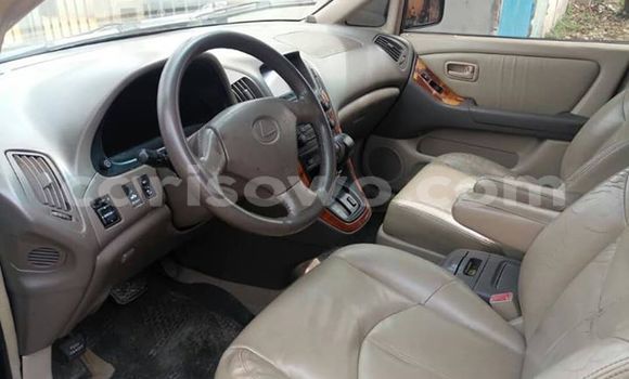 Acheter Occasion Voiture Lexus RX 300 Noir à Cotonou, Benin Acheter Occasion Voiture Lexus RX 300 Noir à Cotonou, Benin