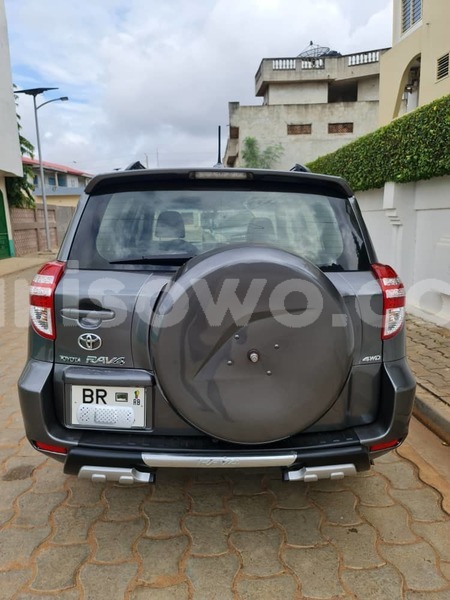 Big with watermark toyota rav4 benin cotonou 17102