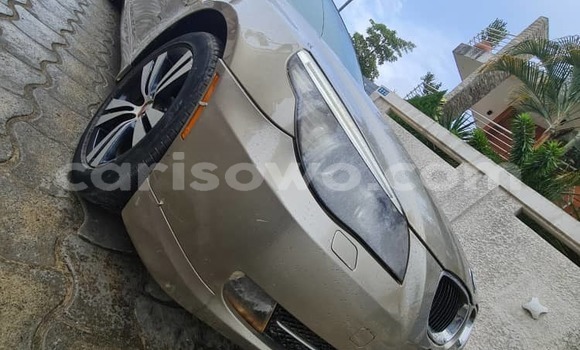 Ra Àlòkù BMW 5–Series Silver Ọkọ̀ in Cotonou ni Benin Ra Àlòkù BMW 5–Series Silver Ọkọ̀ in Cotonou ni Benin