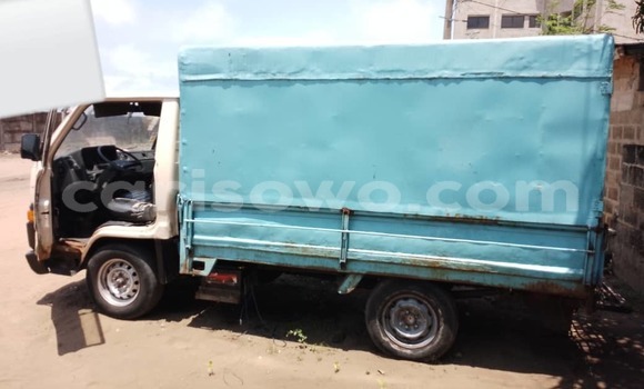 Acheter Occasion Voiture Toyota Dyna Blanc à Cotonou, Benin Acheter Occasion Voiture Toyota Dyna Blanc à Cotonou, Benin