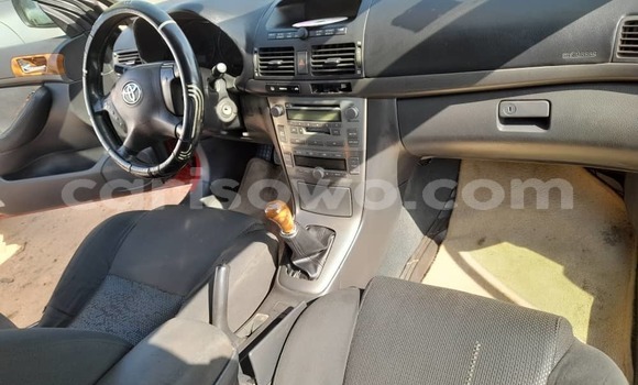 Ra Àlòkù Toyota Avensis Red Ọkọ̀ in Cotonou ni Benin Ra Àlòkù Toyota Avensis Red Ọkọ̀ in Cotonou ni Benin