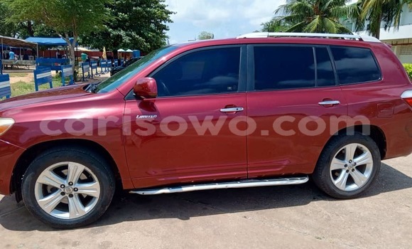 Acheter Occasion Voiture Toyota Highlander Rouge à Cotonou, Benin Acheter Occasion Voiture Toyota Highlander Rouge à Cotonou, Benin