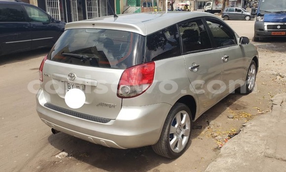 Sayi Na hannu Toyota Matrix M Mota in Cotonou a Benin Sayi Na hannu Toyota Matrix M Mota in Cotonou a Benin