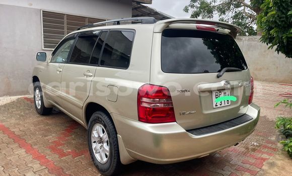 Buy Used Toyota Highlander Silver Car in Cotonou in Benign Buy Used Toyota Highlander Silver Car in Cotonou in Benign
