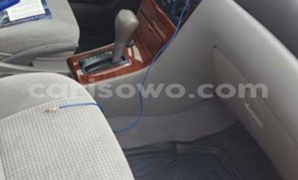 Sayi Na hannu Toyota Corolla White Mota in Cotonou a Benin Sayi Na hannu Toyota Corolla White Mota in Cotonou a Benin