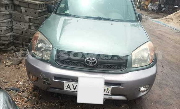 Sayi Na hannu Toyota RAV4 Green Mota in Cotonou a Benin Sayi Na hannu Toyota RAV4 Green Mota in Cotonou a Benin