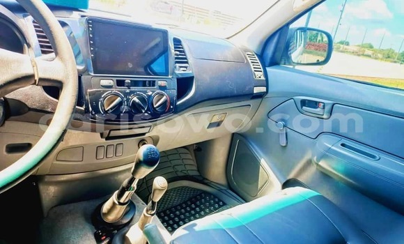 Acheter Occasion Voiture Toyota Hilux Blanc à Cotonou, Benin Acheter Occasion Voiture Toyota Hilux Blanc à Cotonou, Benin