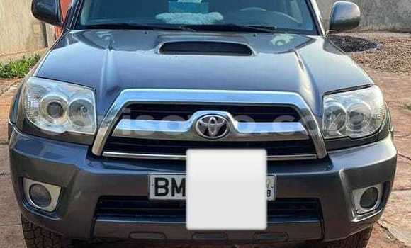 Sayi Na hannu Toyota 4Runner Brown Mota in Cotonou a Benin