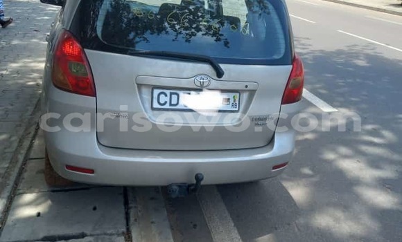 Acheter Import Voiture Toyota Corolla Verso Gris à Cotonou, Benin Acheter Import Voiture Toyota Corolla Verso Gris à Cotonou, Benin