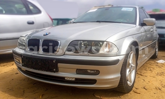 Ra Àlòkù BMW 3–Series Silver Ọkọ̀ in Cotonou ni Benin Ra Àlòkù BMW 3–Series Silver Ọkọ̀ in Cotonou ni Benin