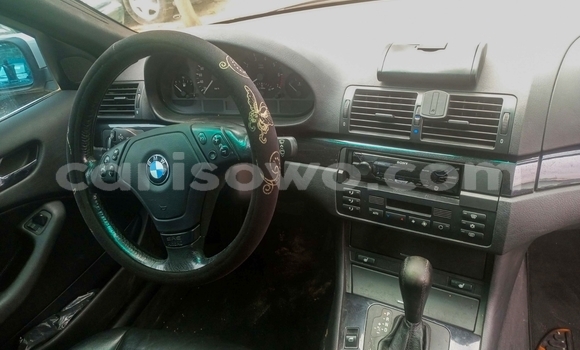 Ra Àlòkù BMW 3–Series Silver Ọkọ̀ in Cotonou ni Benin Ra Àlòkù BMW 3–Series Silver Ọkọ̀ in Cotonou ni Benin