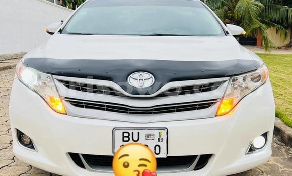 Sayi Na hannu Toyota Venza White Mota in Cotonou a Benin Sayi Na hannu Toyota Venza White Mota in Cotonou a Benin