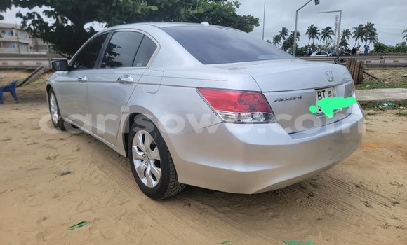 Ra Àlòkù Honda Accord Silver Ọkọ̀ in Cotonou ni Benin Ra Àlòkù Honda Accord Silver Ọkọ̀ in Cotonou ni Benin