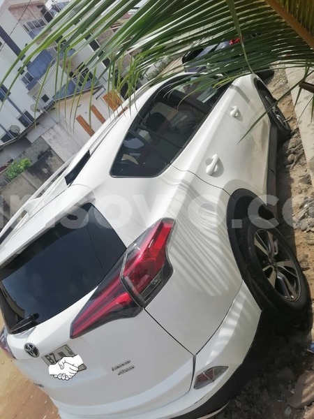 Big with watermark toyota rav4 benin cotonou 17163