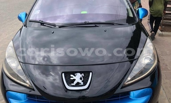 Sayi Na hannu Peugeot 307 Blue Mota in Cotonou a Benin
