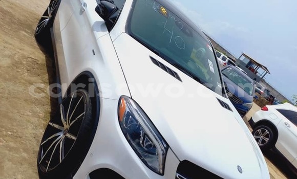 Acheter Occasion Voiture Mercedes-Benz GLE Blanc à Cotonou, Benin Acheter Occasion Voiture Mercedes-Benz GLE Blanc à Cotonou, Benin