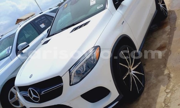Acheter Occasion Voiture Mercedes-Benz GLE Blanc à Cotonou, Benin Acheter Occasion Voiture Mercedes-Benz GLE Blanc à Cotonou, Benin