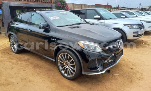 Acheter Occasion Voiture Mercedes-Benz GLE Noir à Cotonou, Benin Acheter Occasion Voiture Mercedes-Benz GLE Noir à Cotonou, Benin