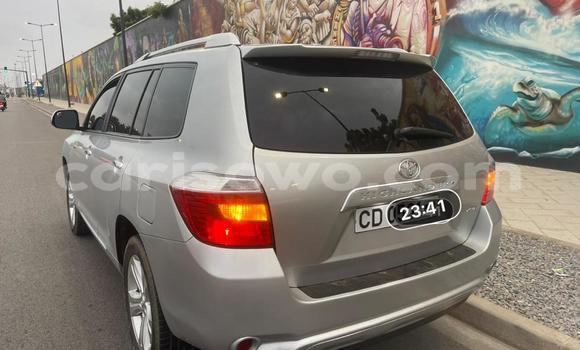 Sayi Na hannu Toyota Highlander Azurfa Mota in Cotonou a Benin Sayi Na hannu Toyota Highlander Azurfa Mota in Cotonou a Benin