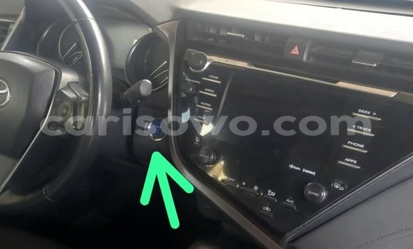 Sayi Na hannu Toyota Camry White Mota in Cotonou a Benin Sayi Na hannu Toyota Camry White Mota in Cotonou a Benin