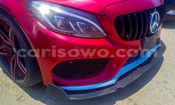 Acheter Occasion Voiture Mercedes-Benz C-klasse AMG Rouge à Cotonou, Benin Acheter Occasion Voiture Mercedes-Benz C-klasse AMG Rouge à Cotonou, Benin