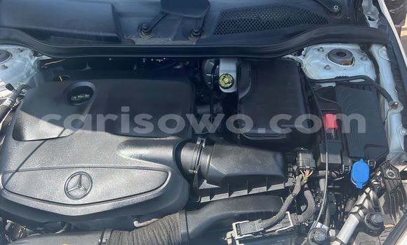 Sayi Na hannu Mercedes-Benz CL-klasse AMG White Mota in Cotonou a Benin Sayi Na hannu Mercedes-Benz CL-klasse AMG White Mota in Cotonou a Benin