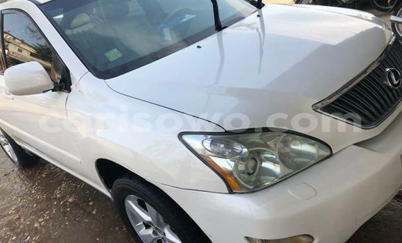 Sayi Na hannu Lexus RX 350 White Mota in Cotonou a Benin Sayi Na hannu Lexus RX 350 White Mota in Cotonou a Benin