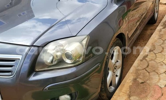 Acheter Import Voiture Toyota Avensis Marron à Cotonou, Benin Acheter Import Voiture Toyota Avensis Marron à Cotonou, Benin