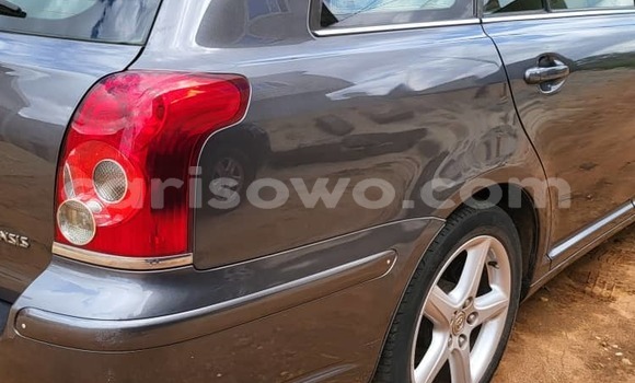 Acheter Import Voiture Toyota Avensis Marron à Cotonou, Benin Acheter Import Voiture Toyota Avensis Marron à Cotonou, Benin