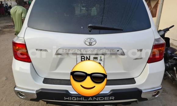 Acheter Occasion Voiture Toyota Highlander Blanc à Cotonou, Benin Acheter Occasion Voiture Toyota Highlander Blanc à Cotonou, Benin