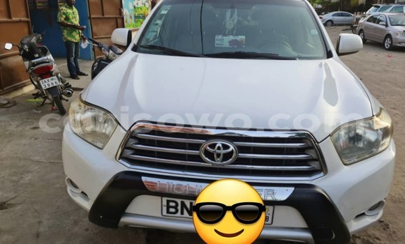 Acheter Occasion Voiture Toyota Highlander Blanc à Cotonou, Benin Acheter Occasion Voiture Toyota Highlander Blanc à Cotonou, Benin