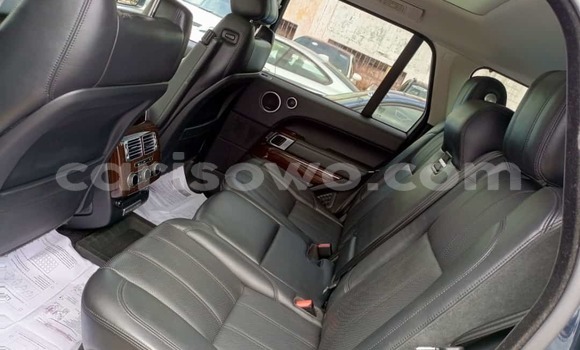 Ra Àlòkù Land Rover Range Rover Vogue Black Ọkọ̀ in Cotonou ni Benin Ra Àlòkù Land Rover Range Rover Vogue Black Ọkọ̀ in Cotonou ni Benin