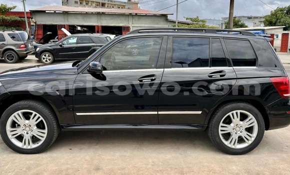 Sayi Na hannu Mercedes-Benz GLK–Class Black Mota in Cotonou a Benin Sayi Na hannu Mercedes-Benz GLK–Class Black Mota in Cotonou a Benin