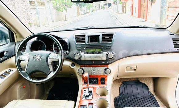 Acheter Occasion Voiture Toyota Highlander Blanc à Abomey Calavi, Benin Acheter Occasion Voiture Toyota Highlander Blanc à Abomey Calavi, Benin