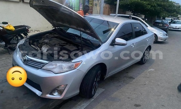 Acheter Occasion Voiture Toyota Camry Gris à Cotonou, Benin Acheter Occasion Voiture Toyota Camry Gris à Cotonou, Benin