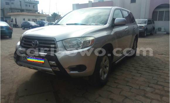 Acheter Occasion Voiture Toyota Highlander Gris à Cotonou, Benin Acheter Occasion Voiture Toyota Highlander Gris à Cotonou, Benin