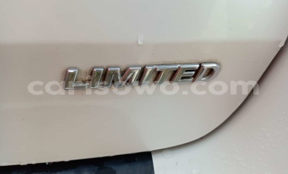 Acheter Occasion Voiture Toyota Sienna Blanc à Cotonou, Benin Acheter Occasion Voiture Toyota Sienna Blanc à Cotonou, Benin