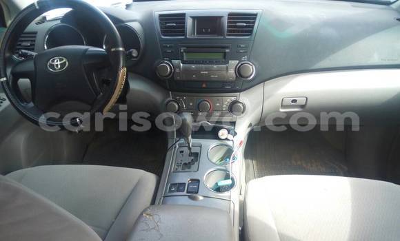 Acheter Occasion Voiture Toyota Highlander Gris à Cotonou, Benin Acheter Occasion Voiture Toyota Highlander Gris à Cotonou, Benin
