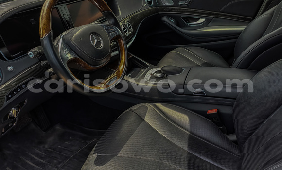 Ra Àlòkù Mercedes-Benz S–Class Black Ọkọ̀ in Cotonou ni Benin Ra Àlòkù Mercedes-Benz S–Class Black Ọkọ̀ in Cotonou ni Benin