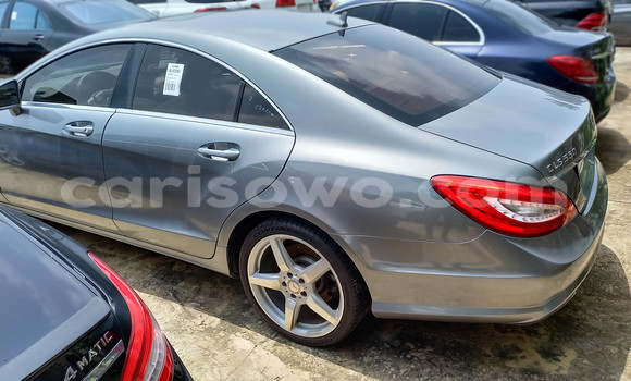 Acheter Occasion Voiture Mercedes-Benz CLS–Class Gris à Cotonou, Benin Acheter Occasion Voiture Mercedes-Benz CLS–Class Gris à Cotonou, Benin