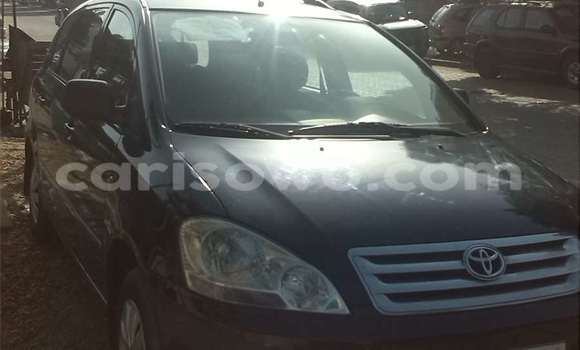 Buy Used Toyota Avensis Blue Car in Cotonou in Benign Buy Used Toyota Avensis Blue Car in Cotonou in Benign