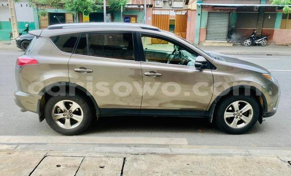 Ra Àlòkù Toyota RAV4 Brown Ọkọ̀ in Cotonou ni Benin Ra Àlòkù Toyota RAV4 Brown Ọkọ̀ in Cotonou ni Benin