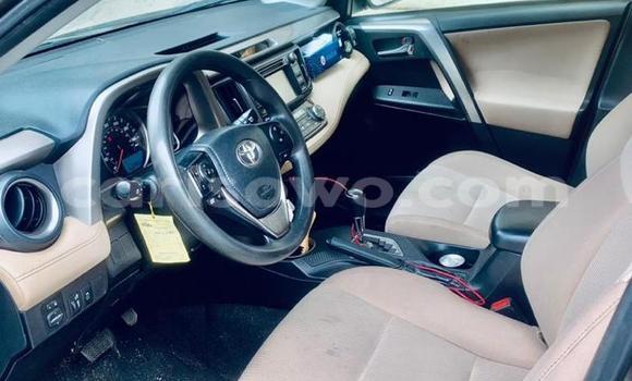 Ra Àlòkù Toyota RAV4 Brown Ọkọ̀ in Cotonou ni Benin Ra Àlòkù Toyota RAV4 Brown Ọkọ̀ in Cotonou ni Benin