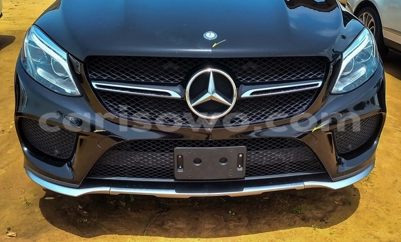 Acheter Occasion Voiture Mercedes-Benz GLE Coupe Noir à Cotonou, Benin Acheter Occasion Voiture Mercedes-Benz GLE Coupe Noir à Cotonou, Benin