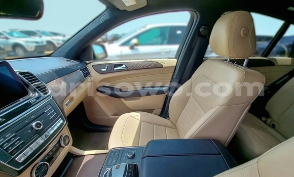 Acheter Occasion Voiture Mercedes-Benz GLE Coupe Noir à Cotonou, Benin Acheter Occasion Voiture Mercedes-Benz GLE Coupe Noir à Cotonou, Benin