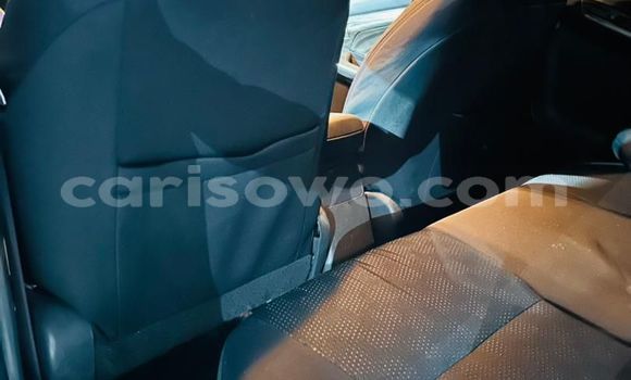 Buy Used Pontiac Vibe White Car in Cotonou in Benign Buy Used Pontiac Vibe White Car in Cotonou in Benign