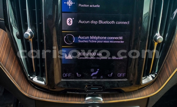 Sayi Na hannu Volvo XC60 White Mota in Cotonou a Benin Sayi Na hannu Volvo XC60 White Mota in Cotonou a Benin